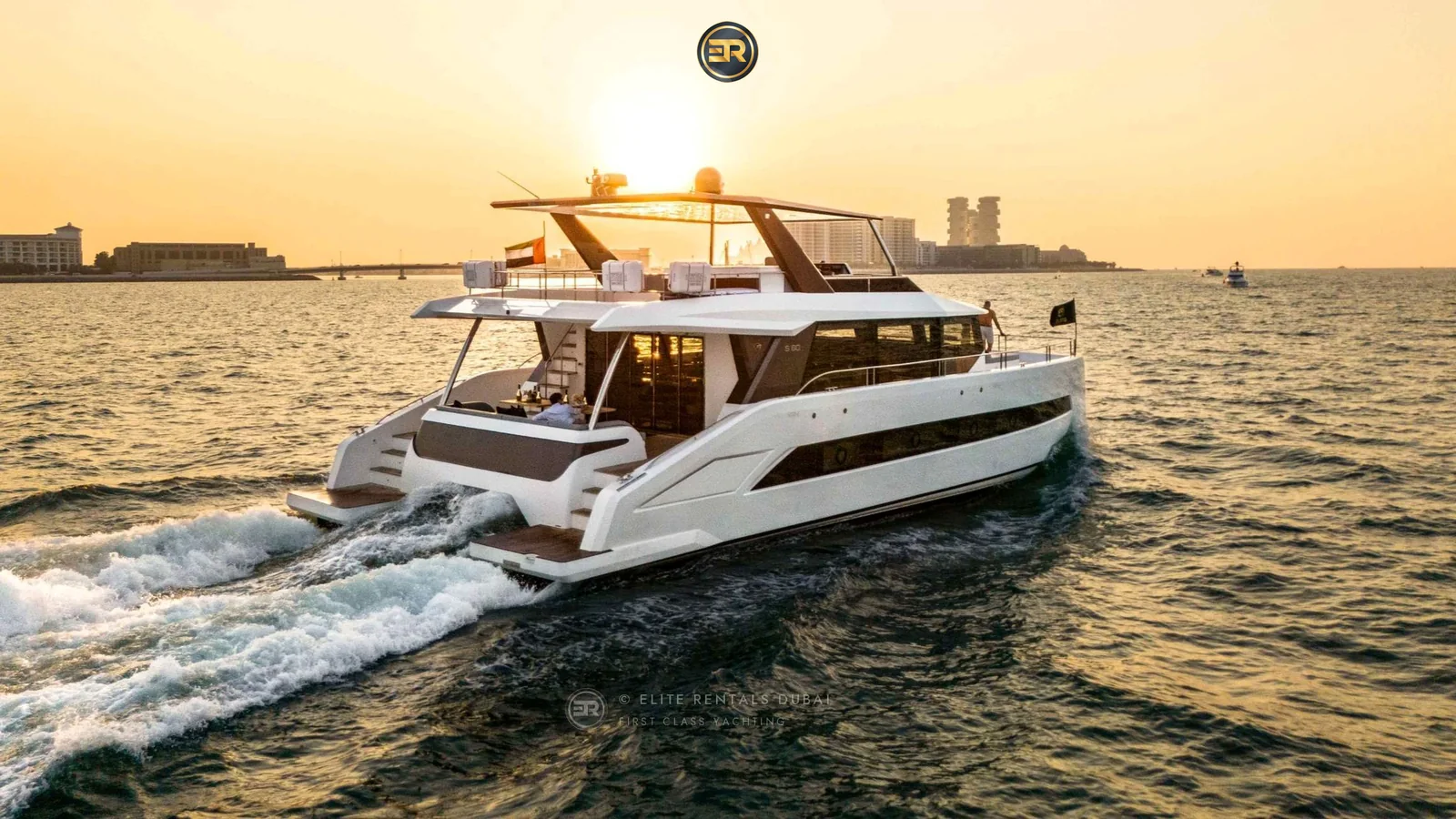 Elite Premier X-700 Yacht - Luxury Yacht Charter Dubai Marina