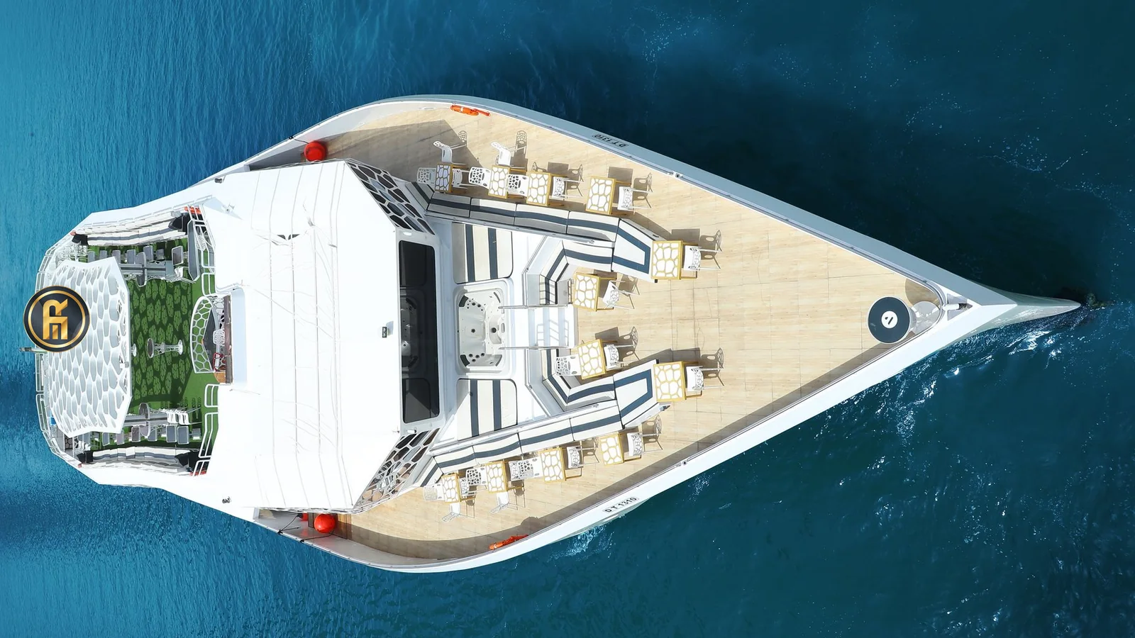Elite Aureon Grand Mega Yacht - Photo 2