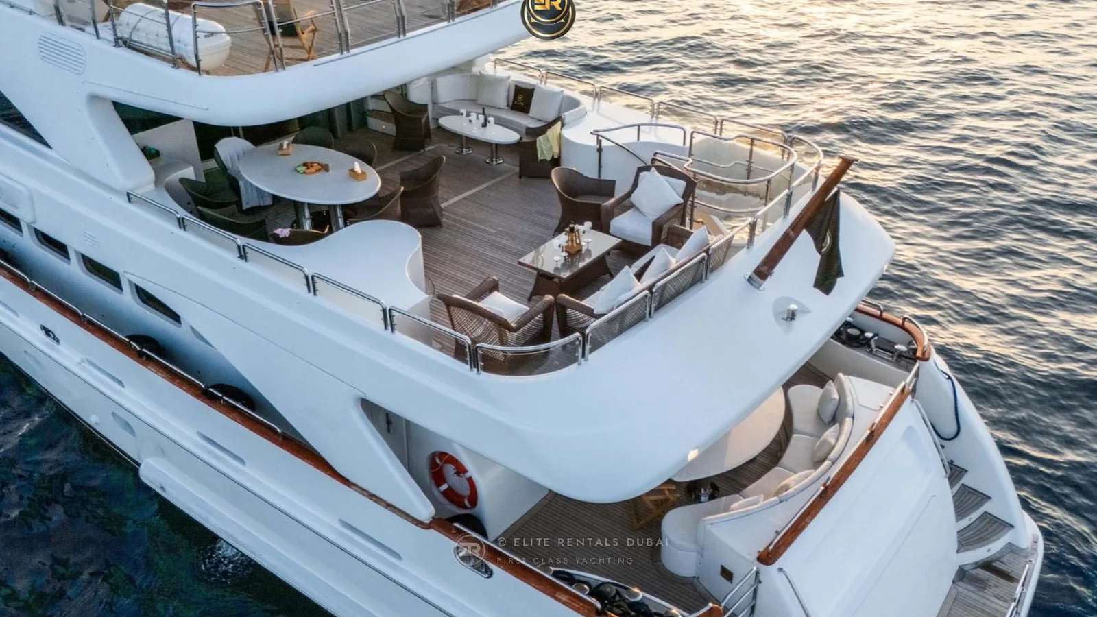 Elite X2 Benetti Triple Deck 120 Yacht (W/ Jacuzzi) - Photo 9