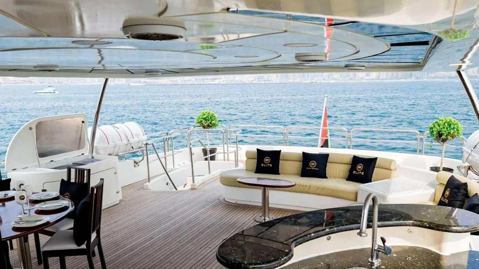 Elite Benetti Triple Deck 125 Yacht - Photo 3