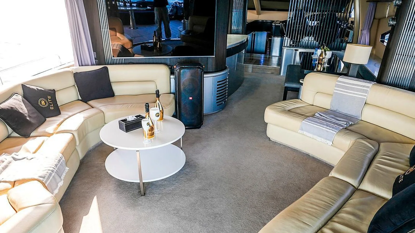Elite Black Milano 100 Yacht - Photo 3