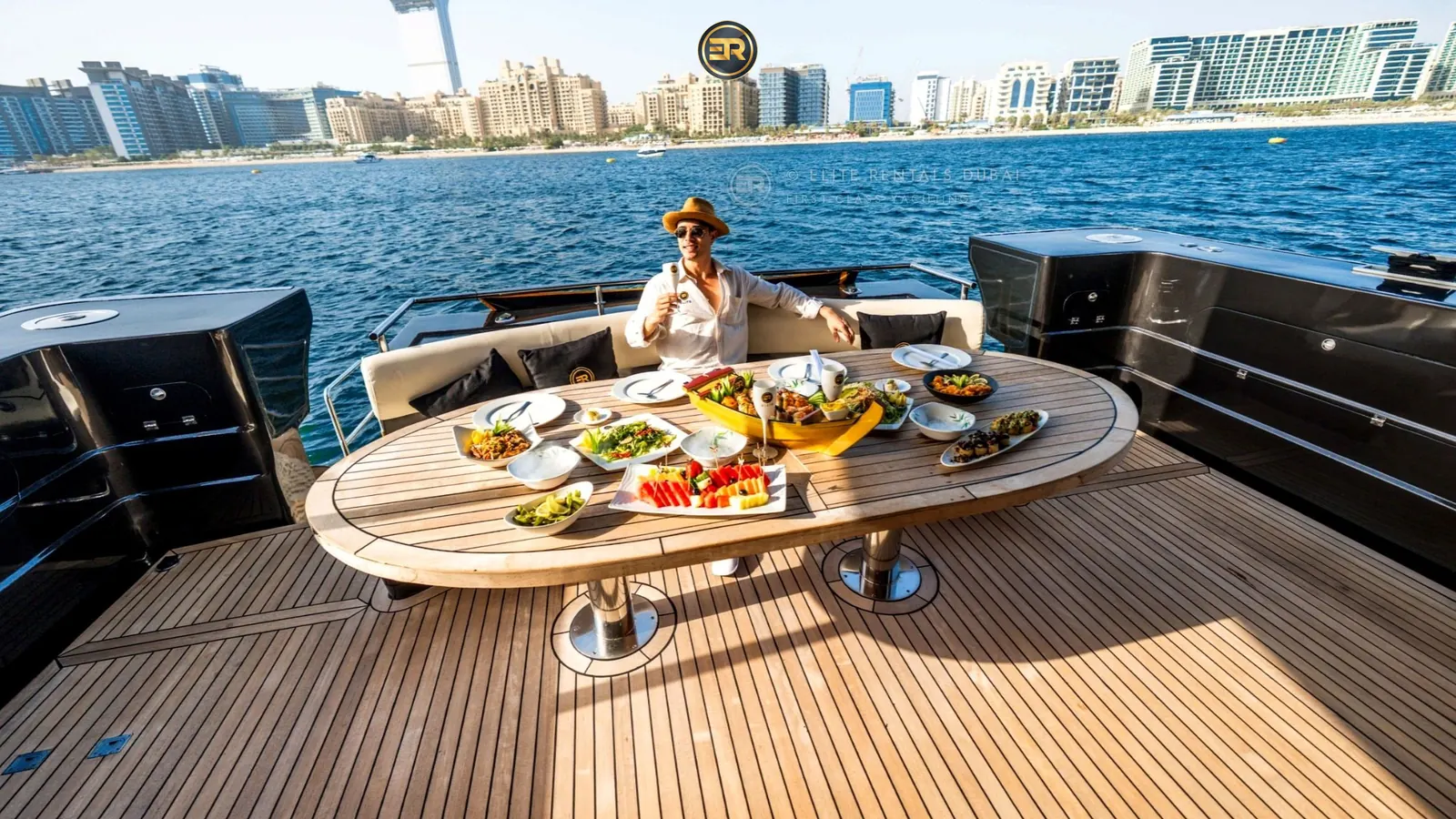 Elite Black Phantom Yacht - Photo 8