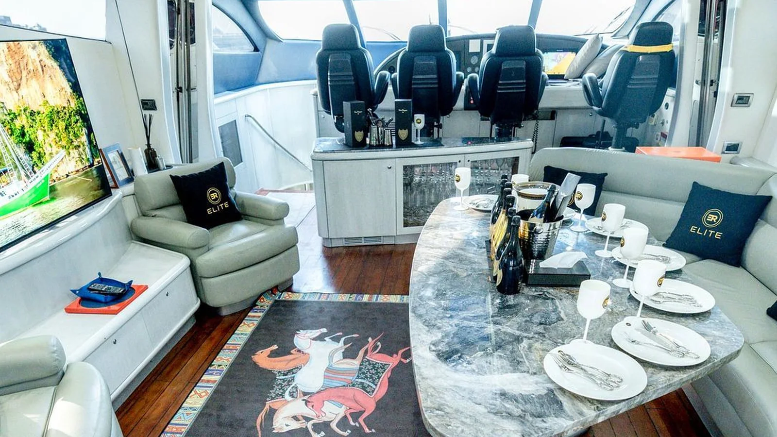 Elite Black Predator 105 Yacht - Photo 4
