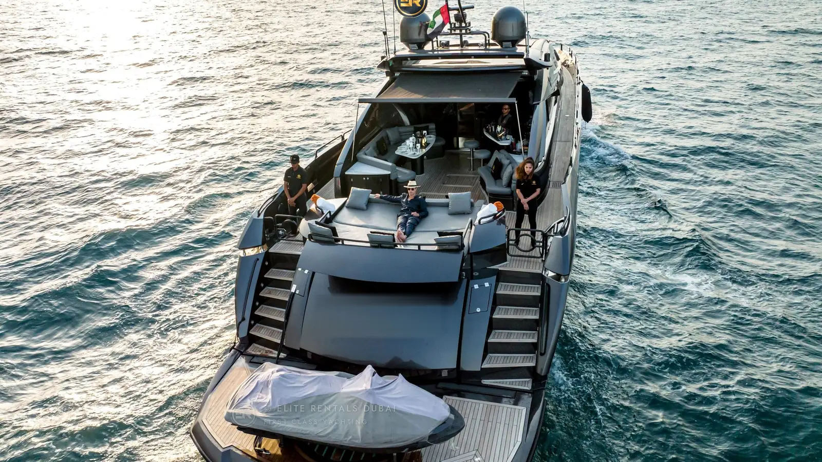 Elite Black Predator 105 Yacht - Photo 10