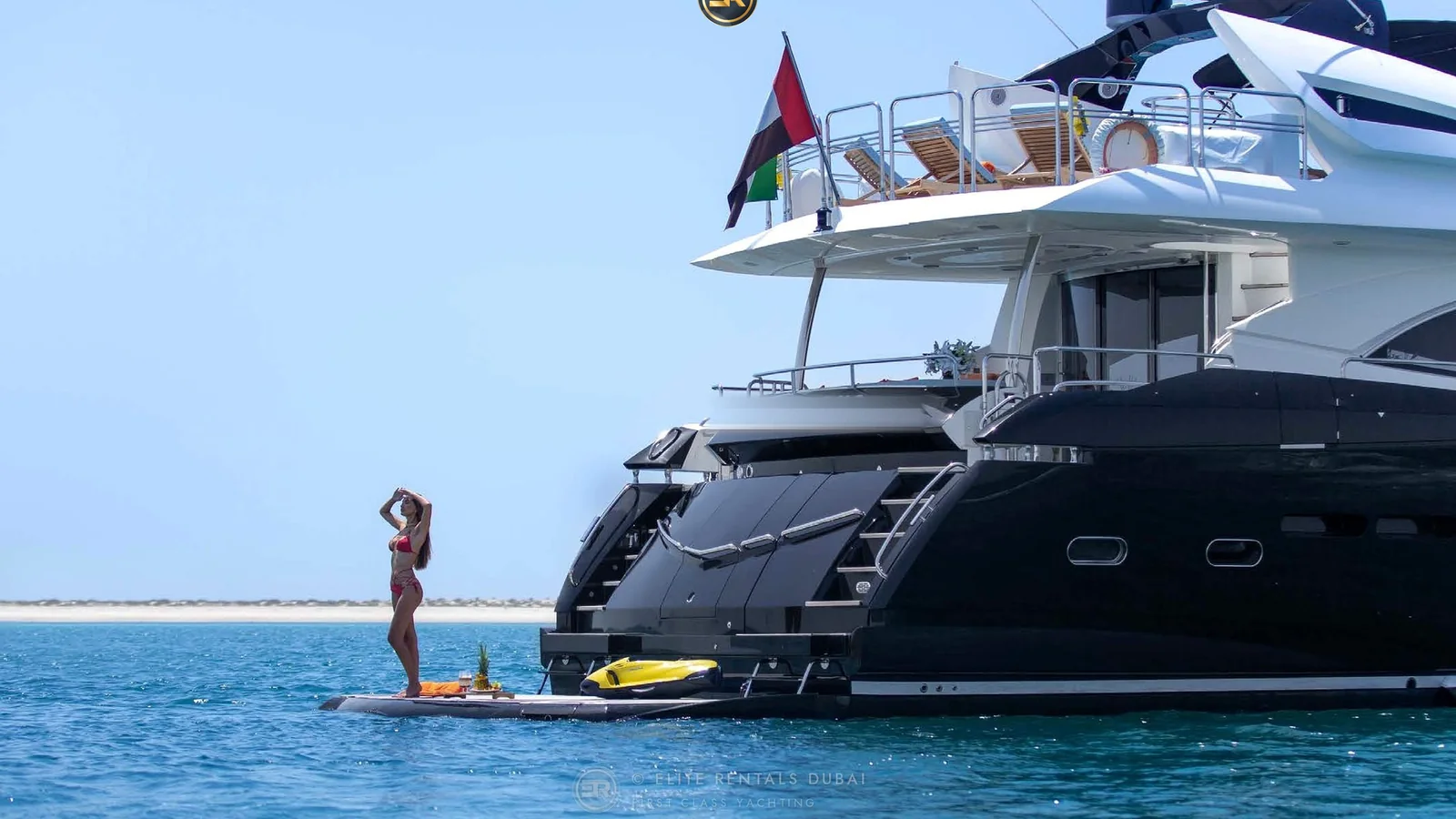Elite Black Predator Sport 105 Yacht - Photo 6