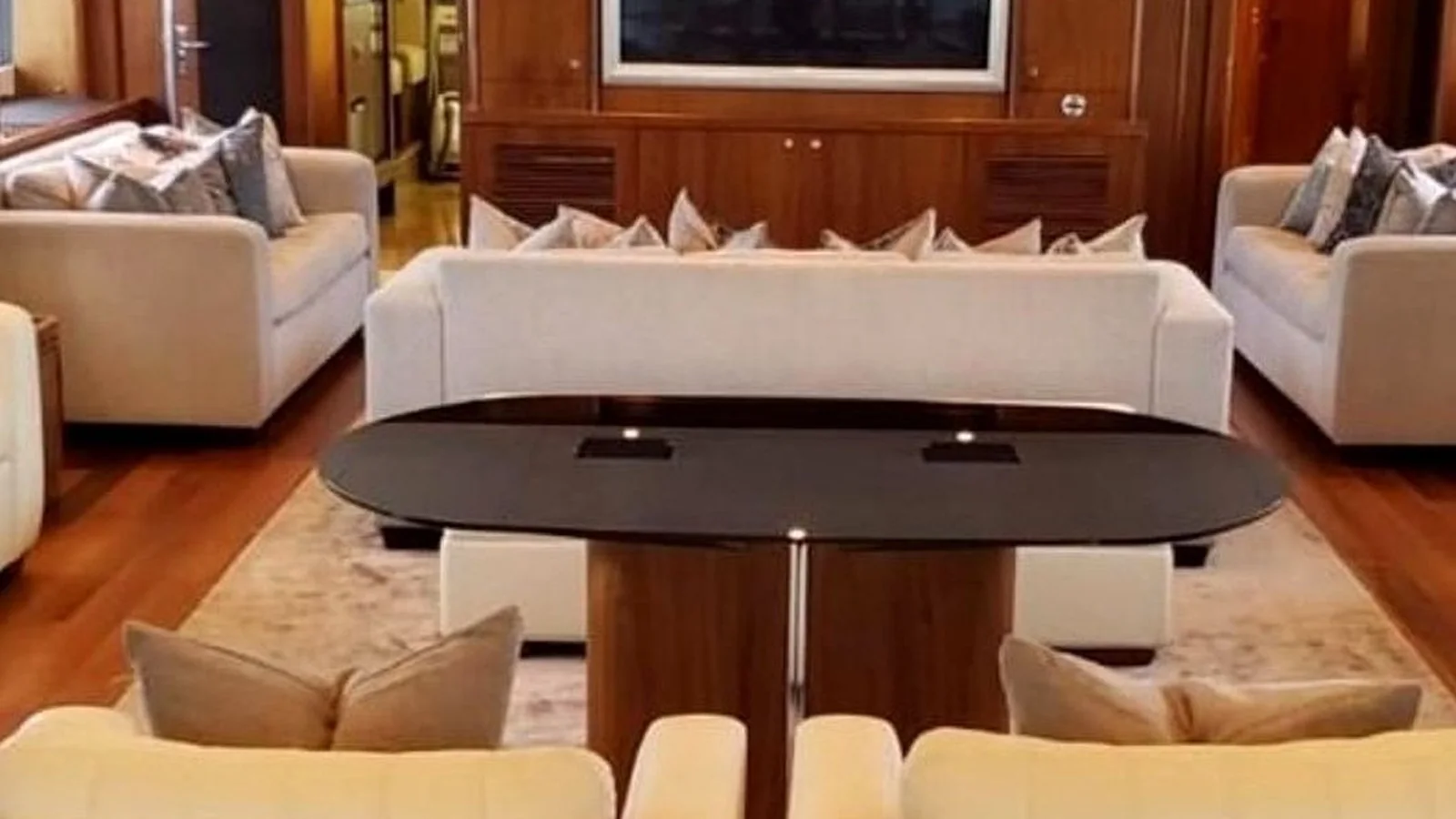 Elite Diamond Emperor 140 Yacht - Photo 4