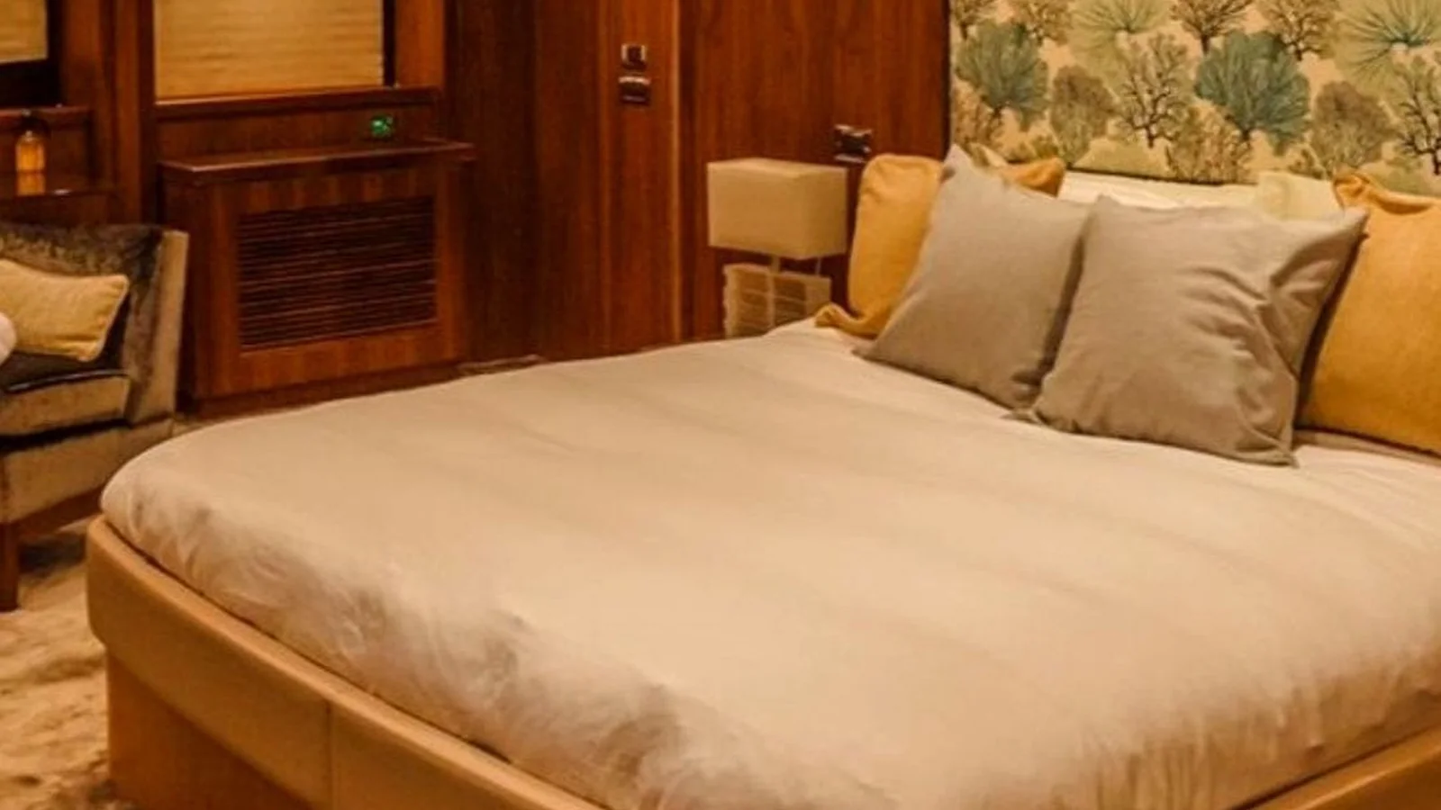 Elite Diamond Emperor 140 Yacht - Photo 5