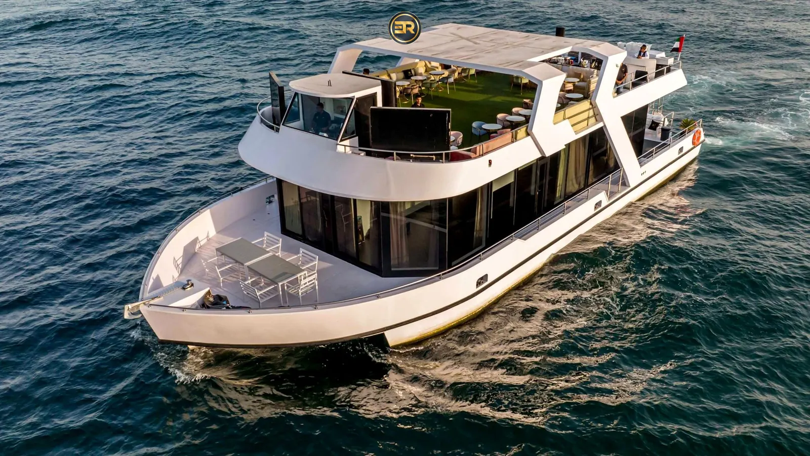 Elite Diamond Event 120 Yacht - Photo 6