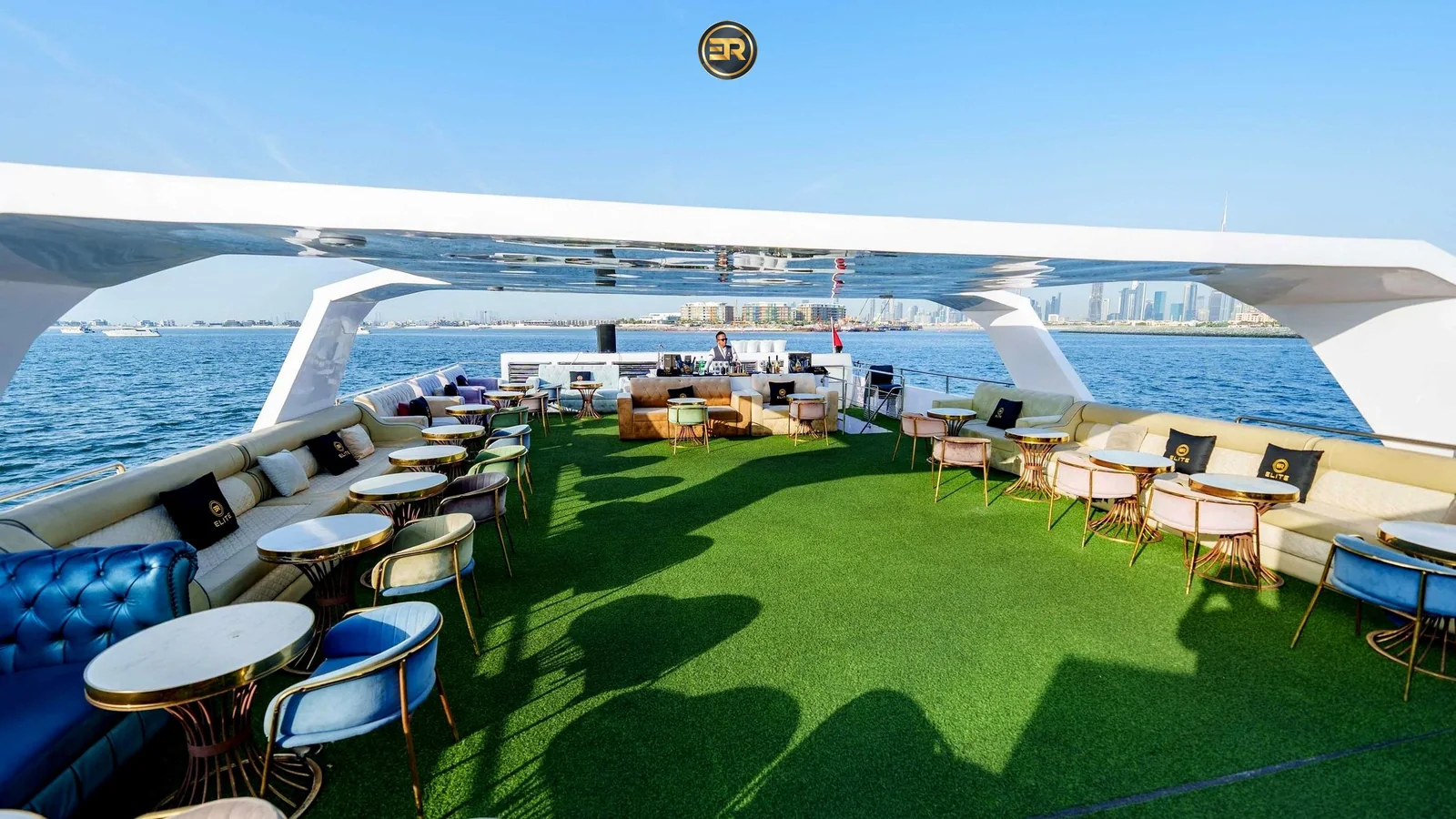 Elite Diamond Event 120 Yacht - Photo 8
