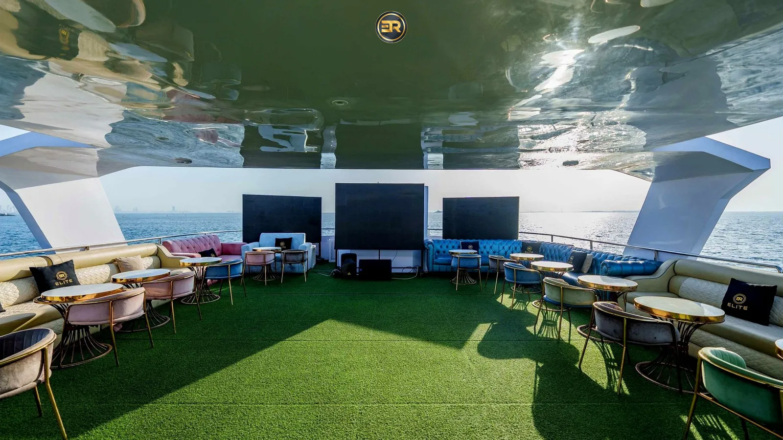 Elite Diamond Event 120 Yacht - Photo 10