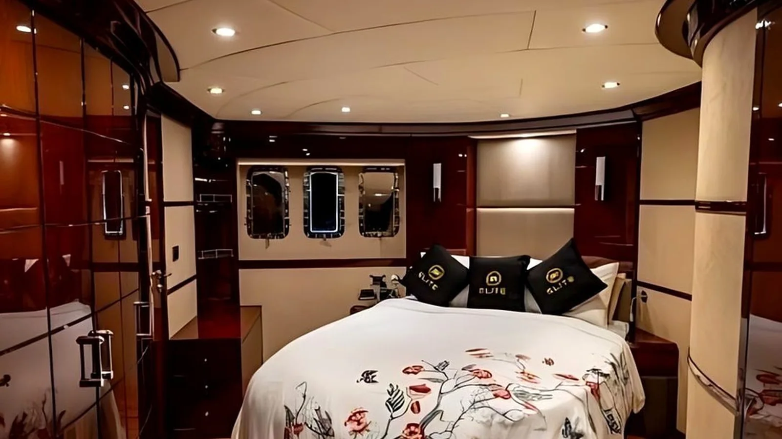 Elite Diamond Serdano 95 Yacht - Photo 5