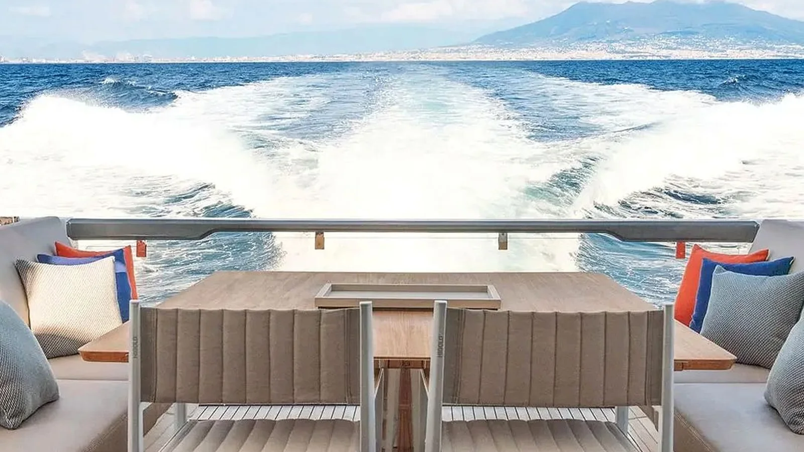 Elite Ferretti Lumera 27 Yacht - Photo 5