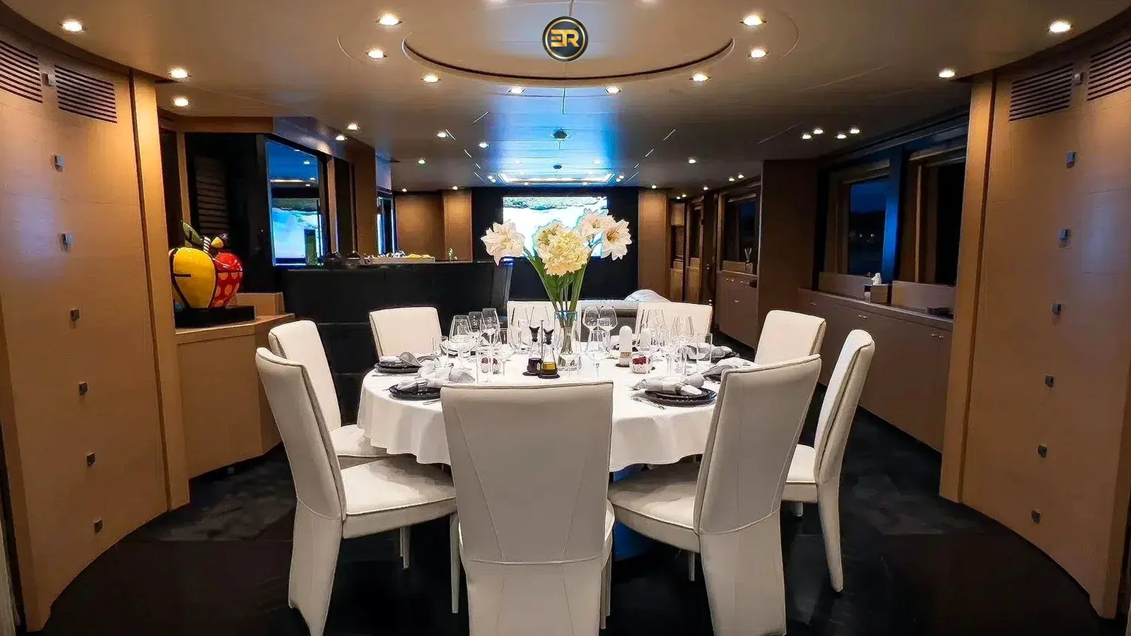 Elite Freedom Super Yacht 120 - Photo 10
