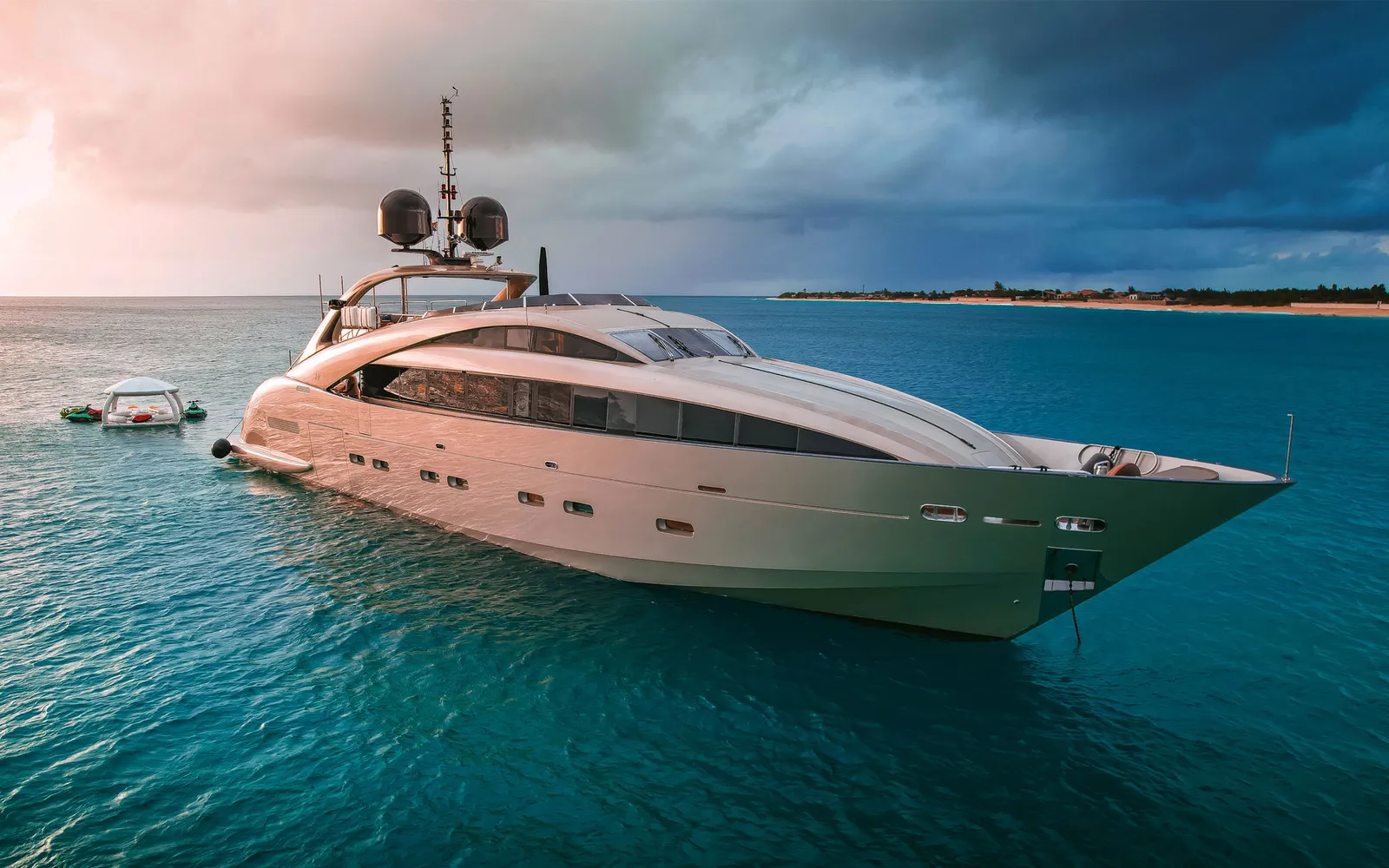 Elite Freedom Superyacht 120 - Photo 2