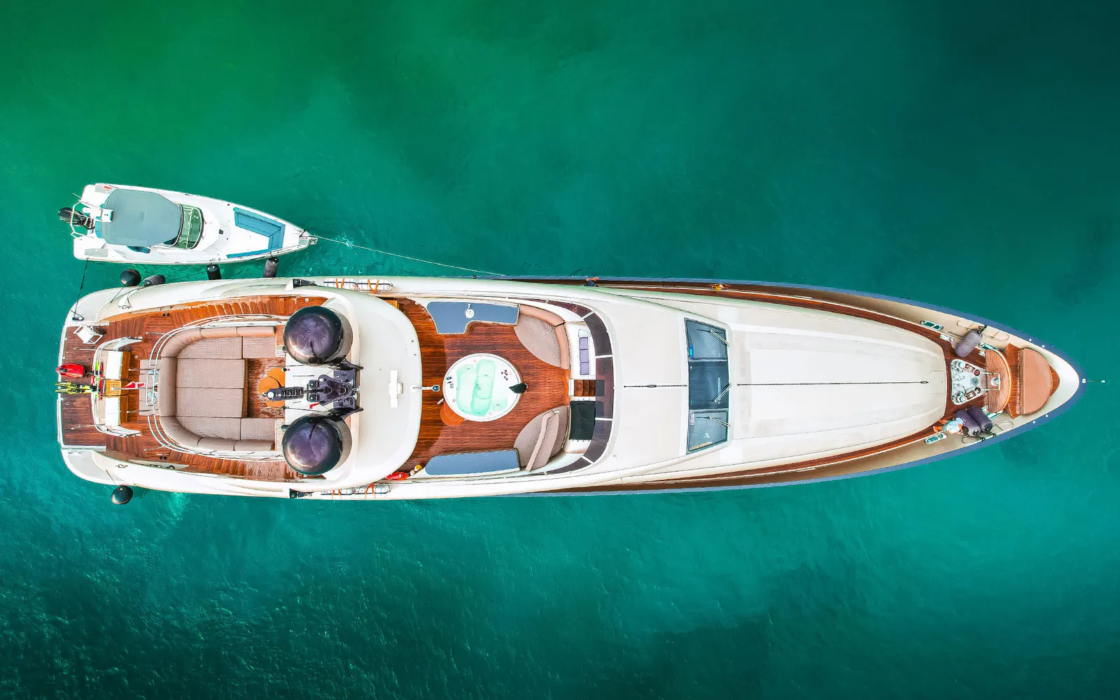 Elite Freedom Superyacht 120 - Photo 4