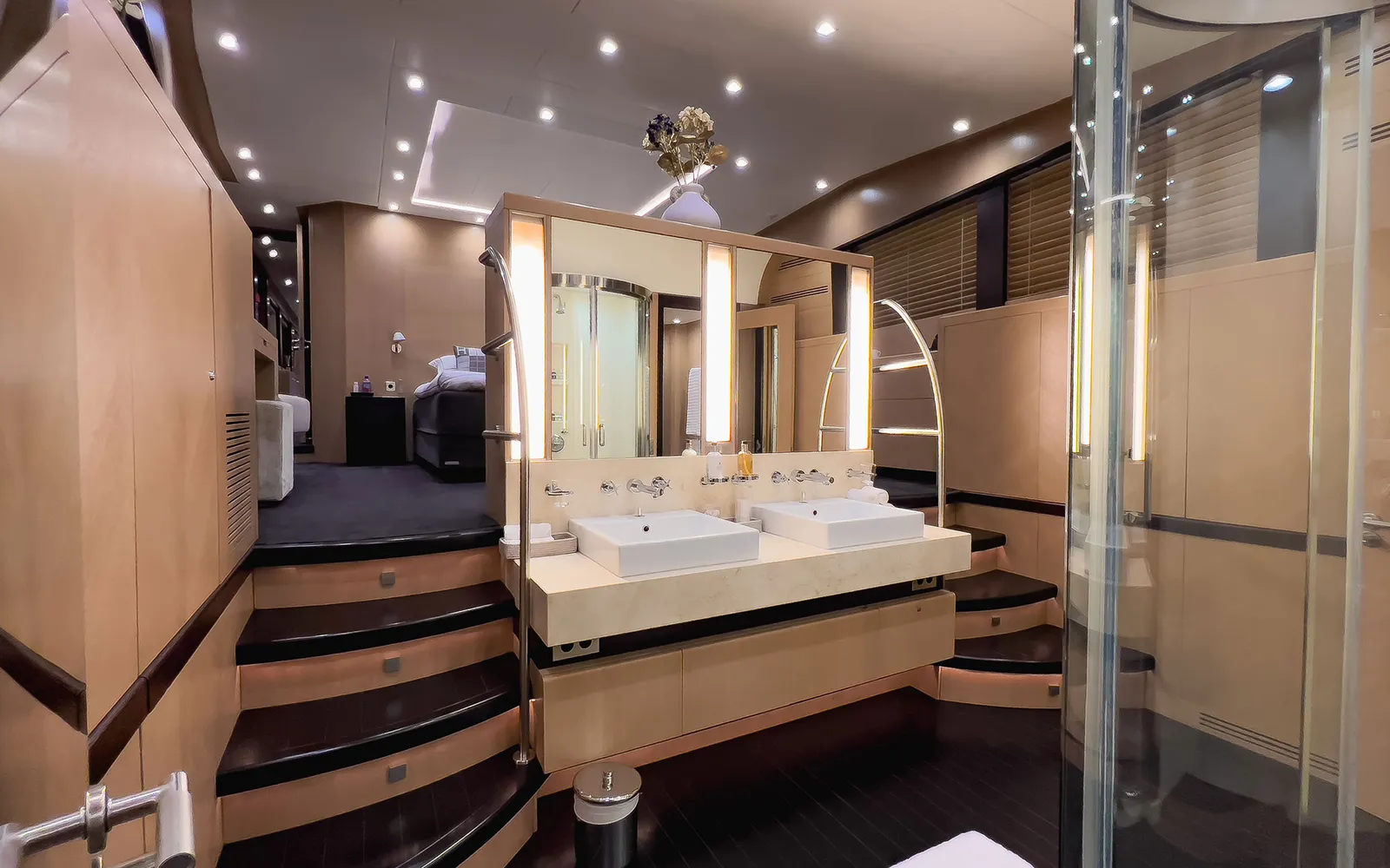 Elite Freedom Superyacht 120 - Photo 12