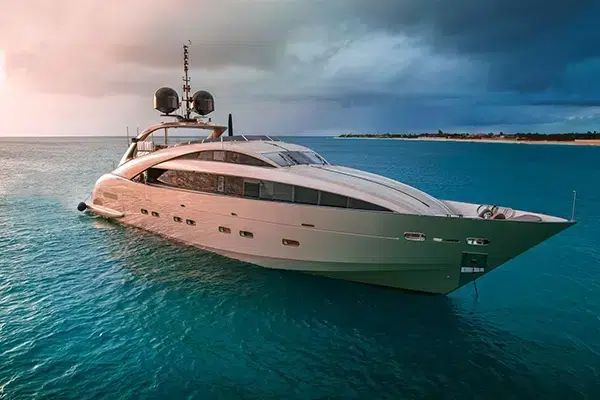 Elite Freedom Superyacht 120 - Luxury Yacht Charter Dubai Marina