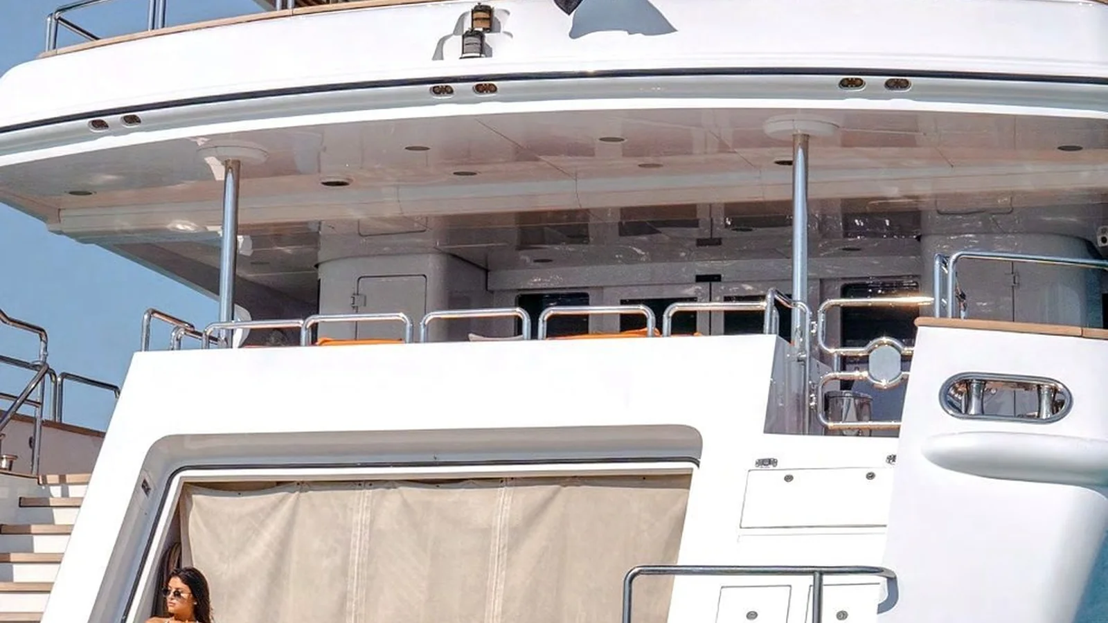 Elite Opulent 50M Superyacht Yacht - Photo 2