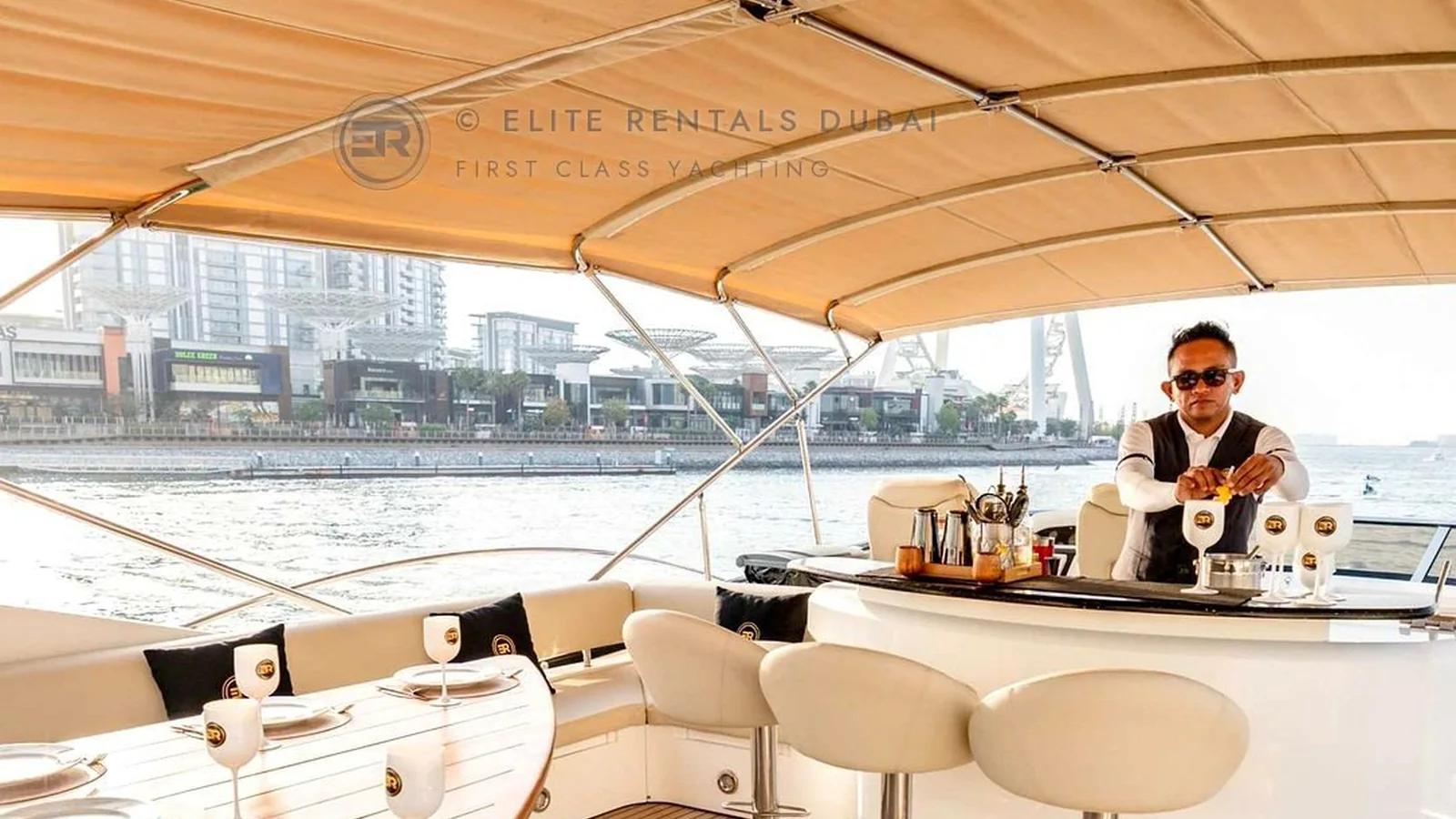 Elite Predator Havana 95 Yacht - Photo 4