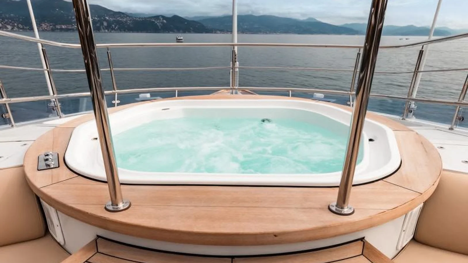 Elite Princess 64 Yacht - Photo 2