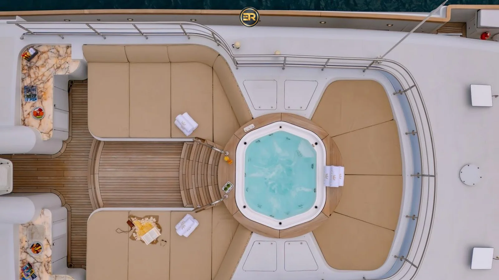 Elite Princess 64 Yacht - Photo 4