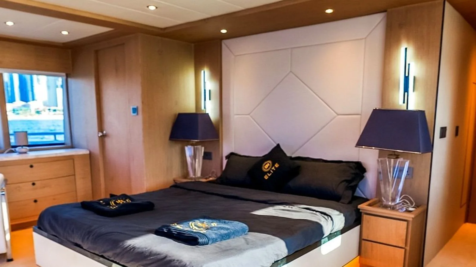 Elite Rivera X120 Triple Deck Super Yacht - Photo 5