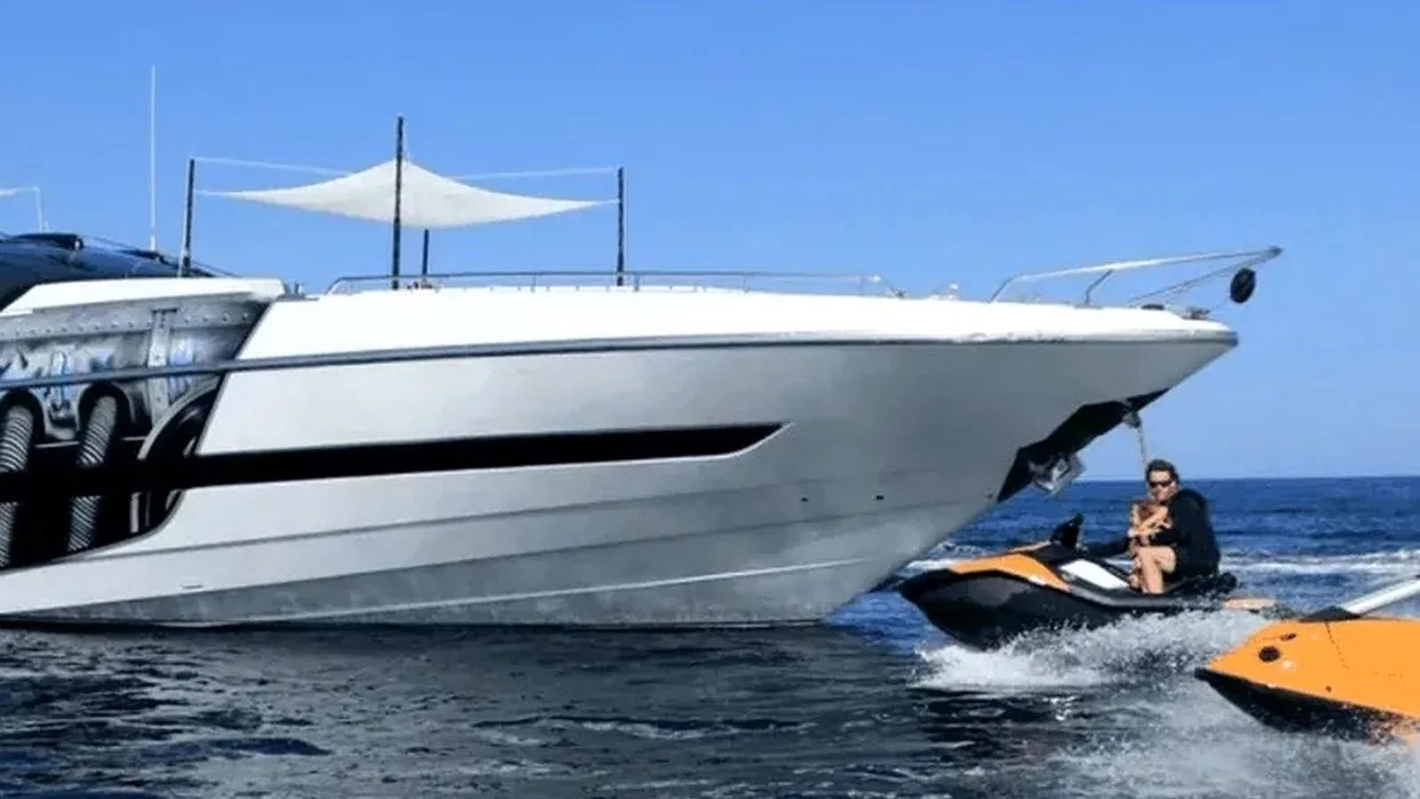 Elite Sorrento 100 Yacht - Photo 2