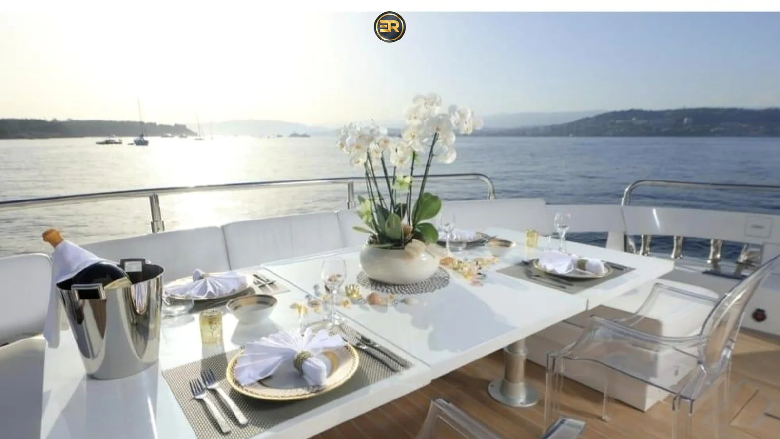 Elite Sorrento 100 Yacht - Photo 12