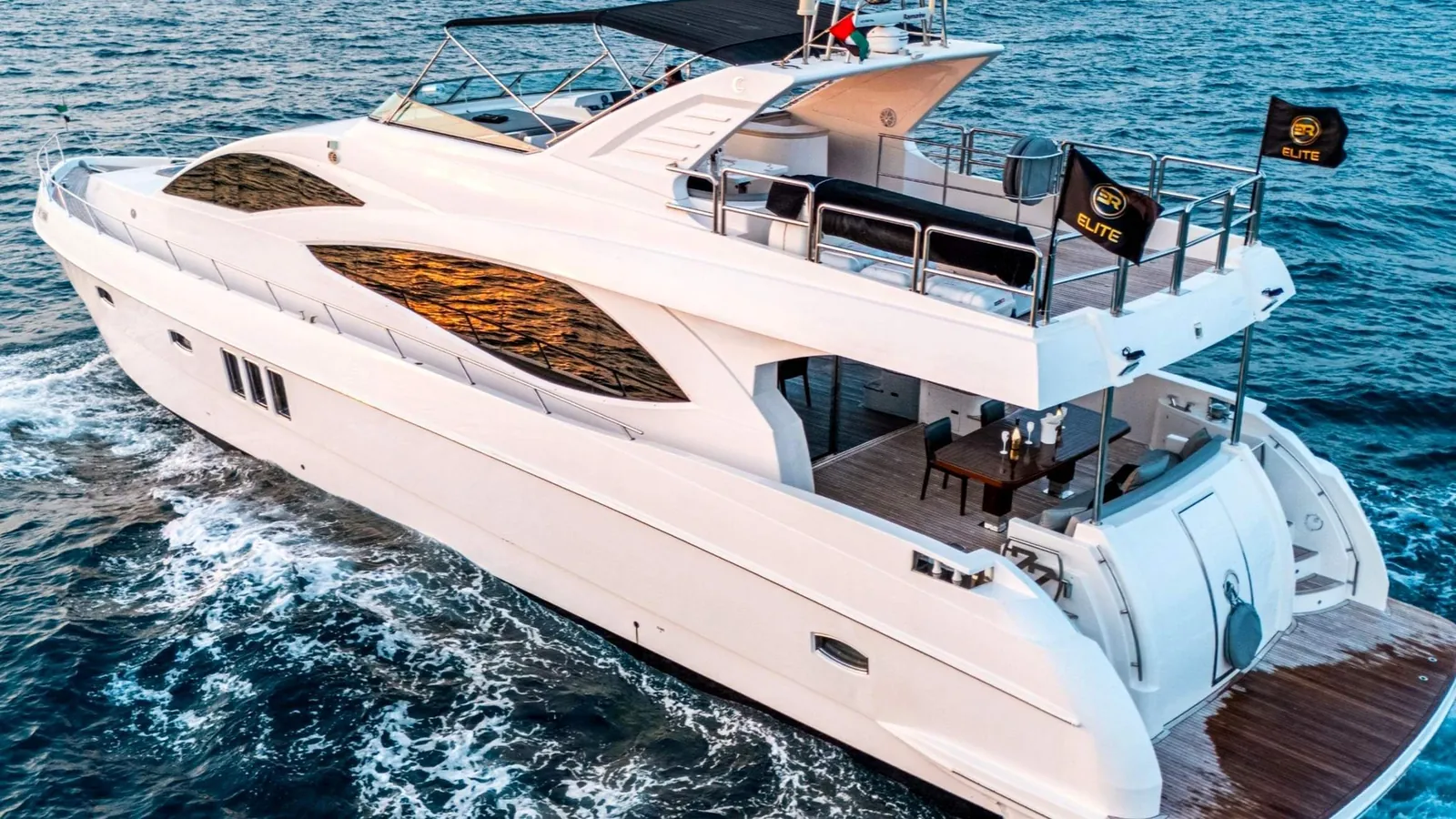 Elite White Grande 80 Yacht - Photo 10