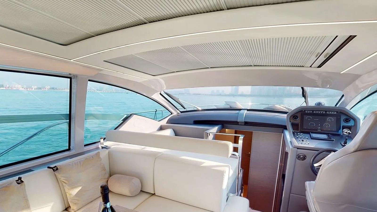 Elite White Predator Pershing Yacht - Photo 3