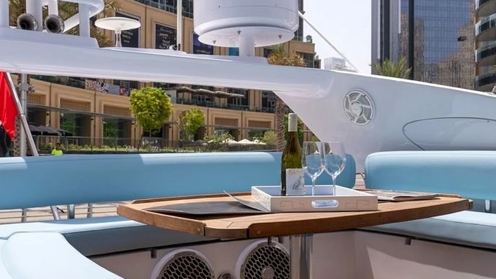 Elite White Rivera 70 Yacht - Photo 4