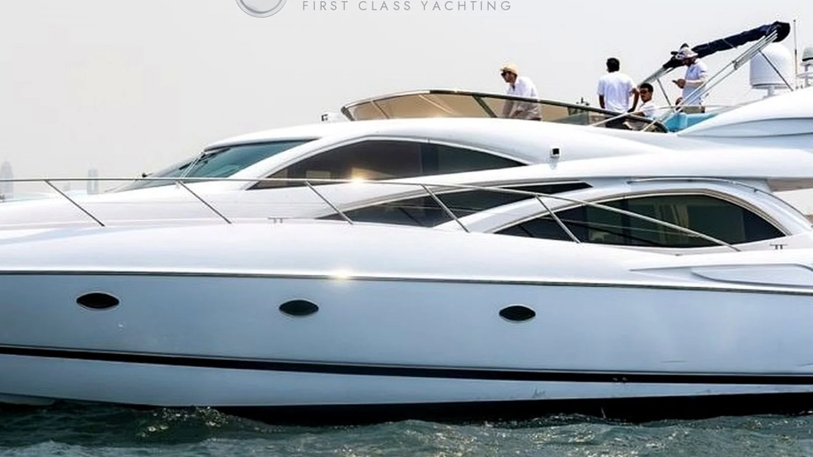 Elite White Rivera 70 Yacht - Photo 5