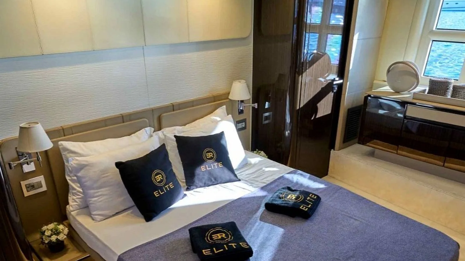 Elite X2 Golden Rivera Sport 90 Yacht - Photo 5